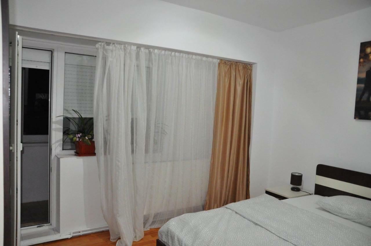 Mario Apartments Ρέσιτσα Εξωτερικό φωτογραφία